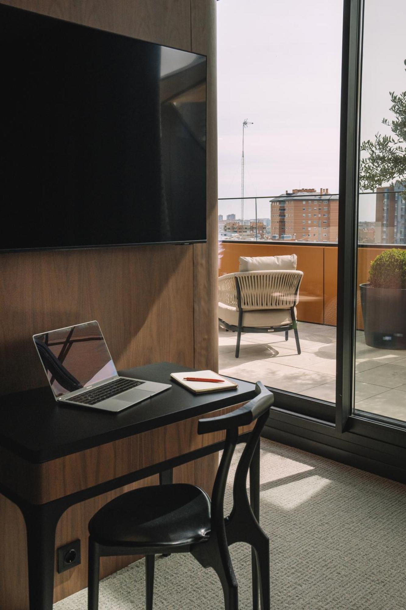 Hotel Pinar Plaza Madrid Ngoại thất bức ảnh