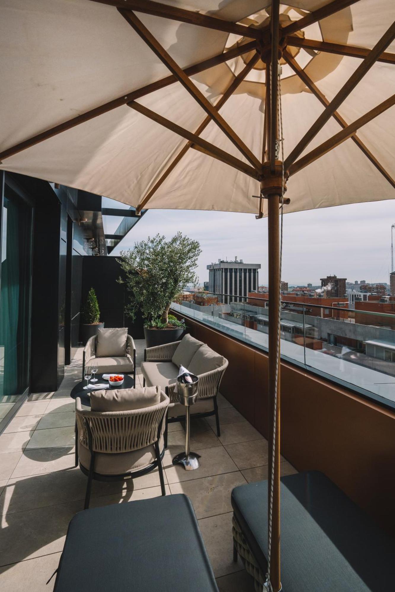 Hotel Pinar Plaza Madrid Ngoại thất bức ảnh