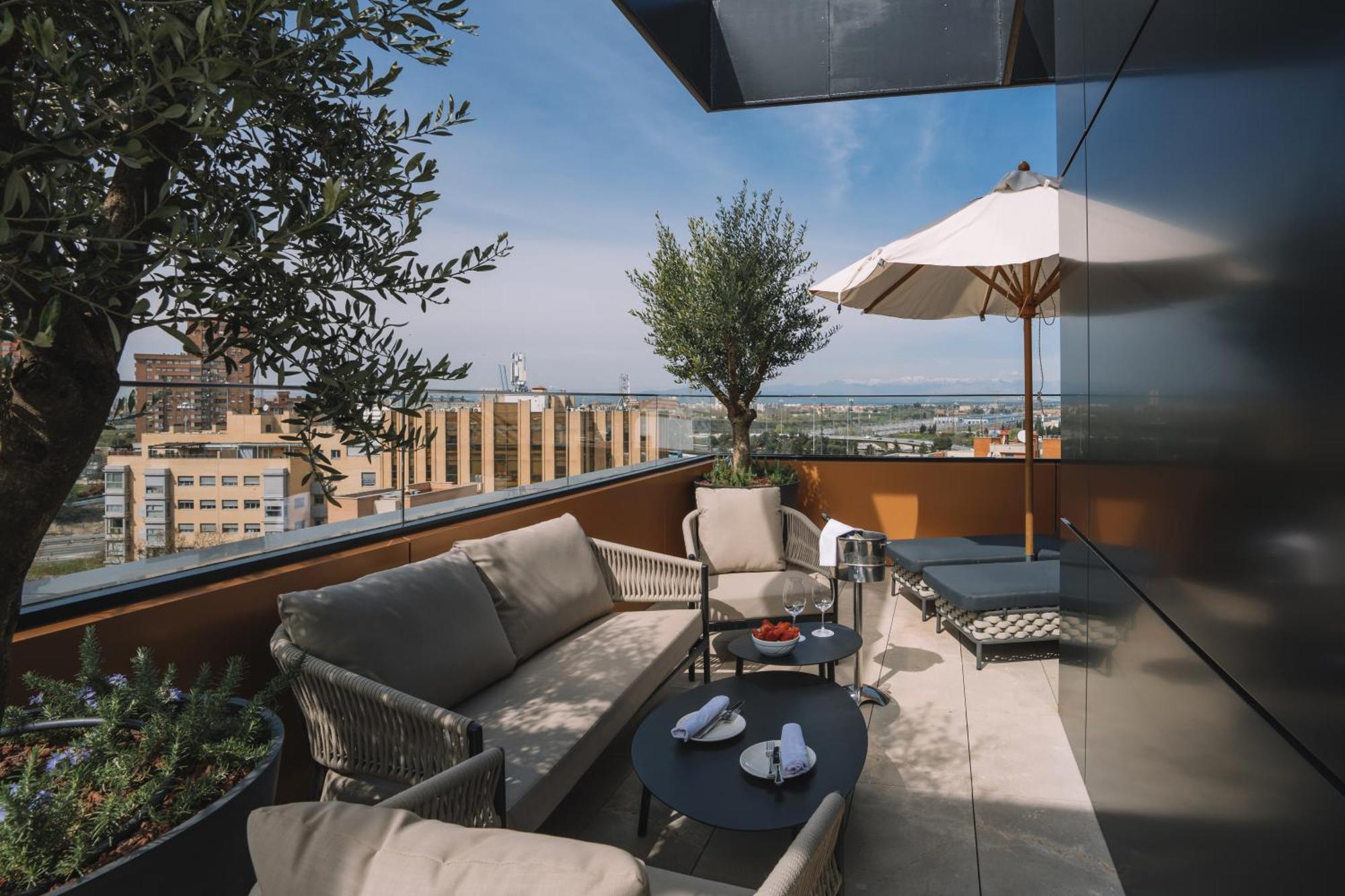 Hotel Pinar Plaza Madrid Ngoại thất bức ảnh
