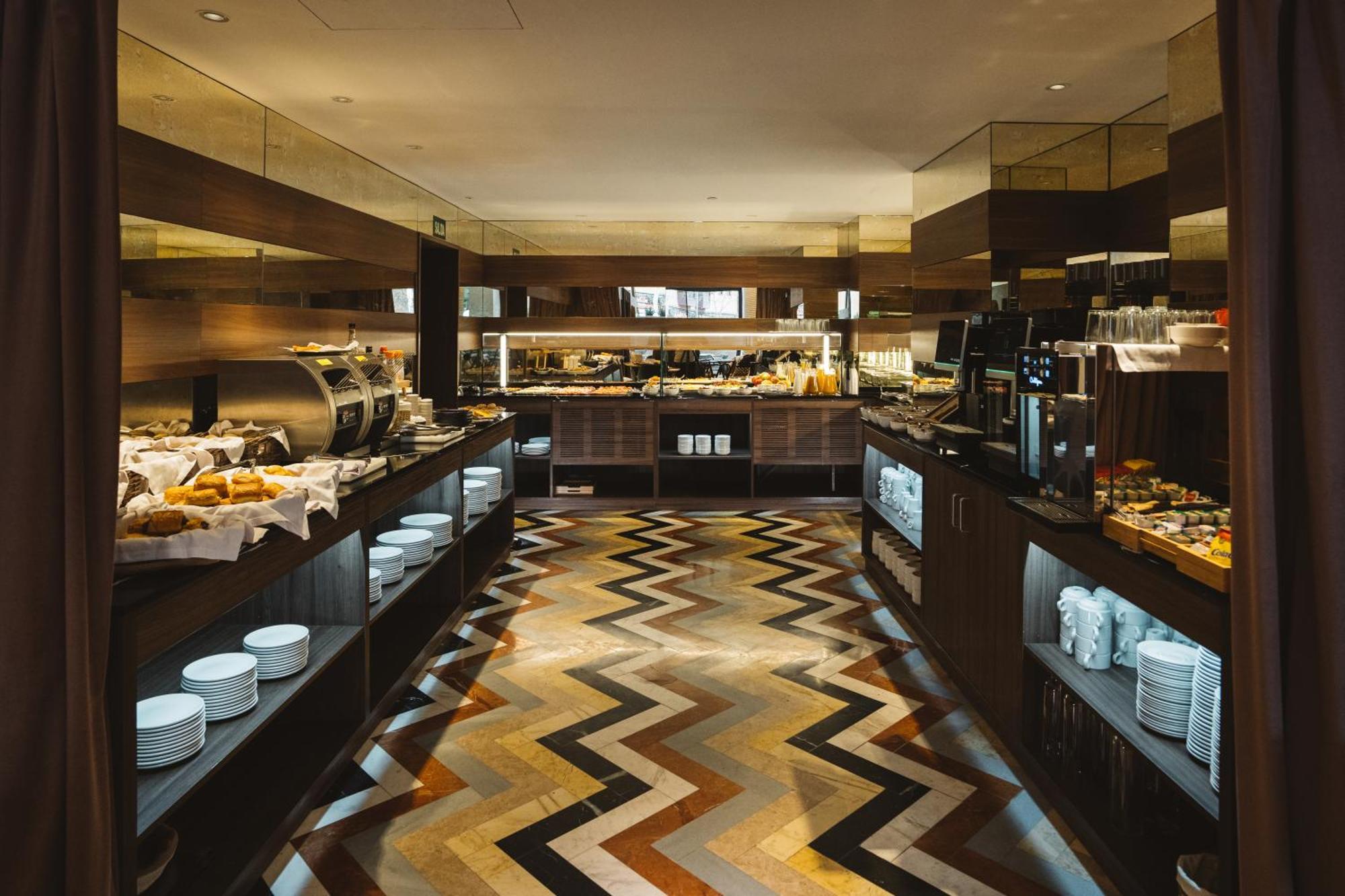 Hotel Pinar Plaza Madrid Ngoại thất bức ảnh