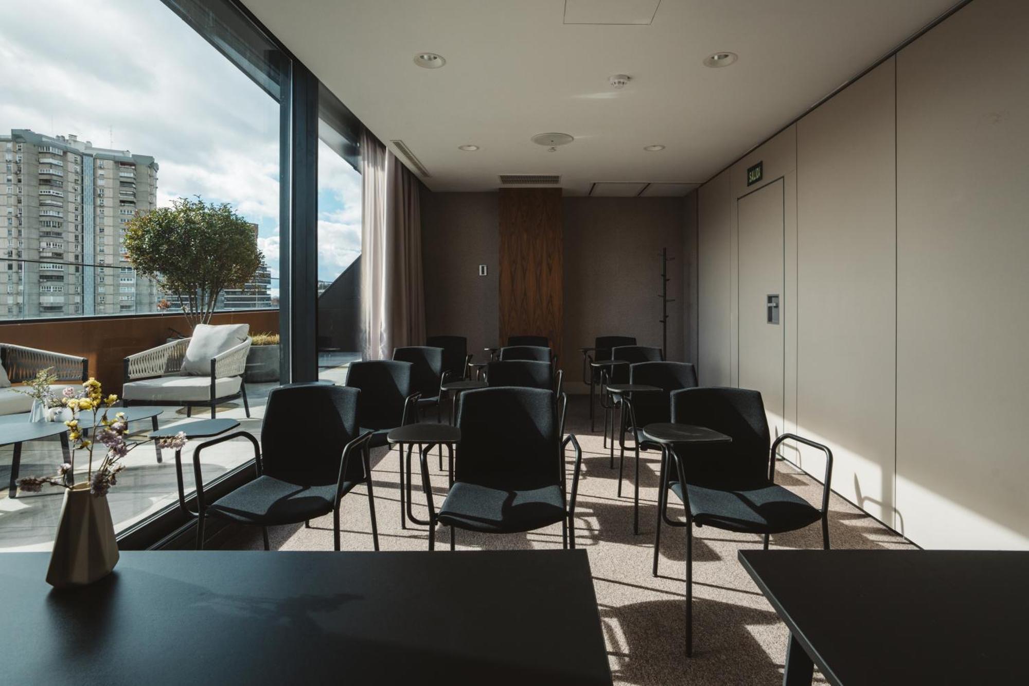 Hotel Pinar Plaza Madrid Ngoại thất bức ảnh