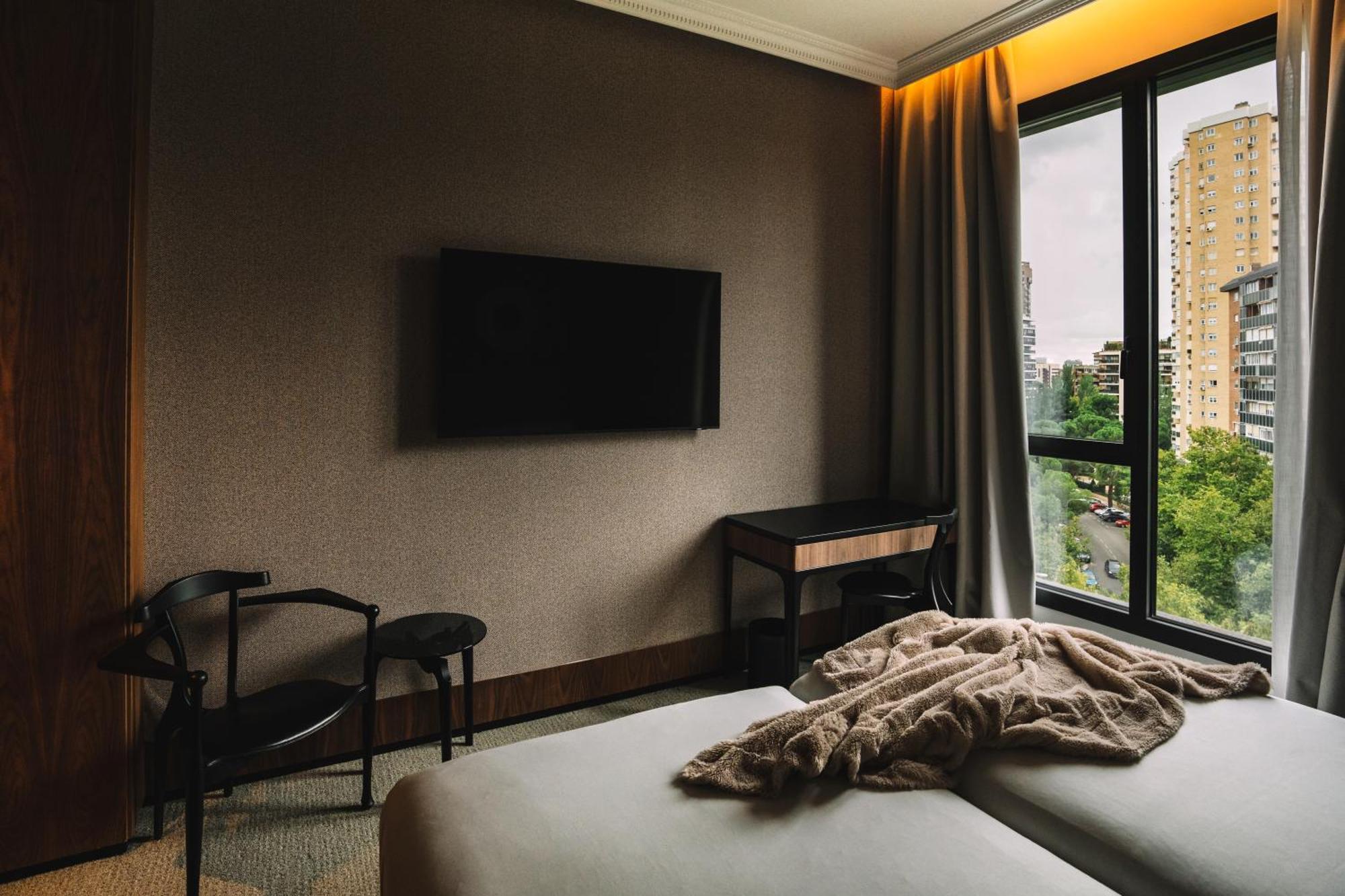 Hotel Pinar Plaza Madrid Ngoại thất bức ảnh
